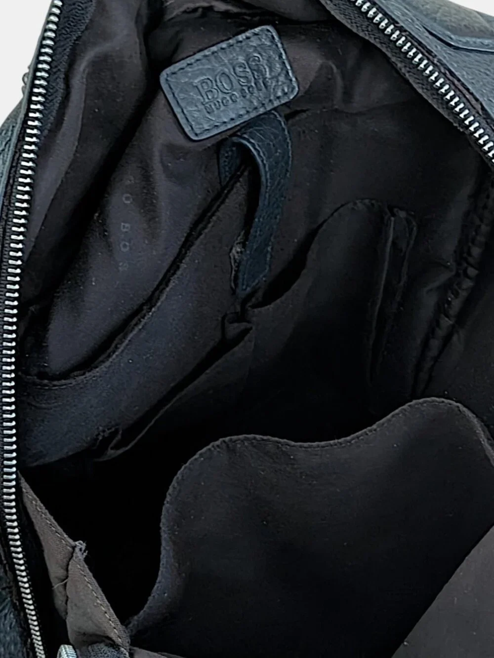 Hugo Boss VTG 90's minimalist navy pebbled leather / nylon M's medium backpack